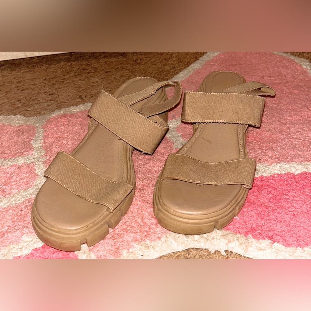 Stylish Tan Sandals for Women